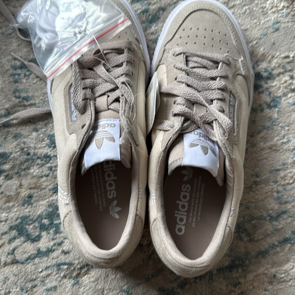 Adidas Continental Vulc Women’s sneaker, NWT - Picture 6 of 8